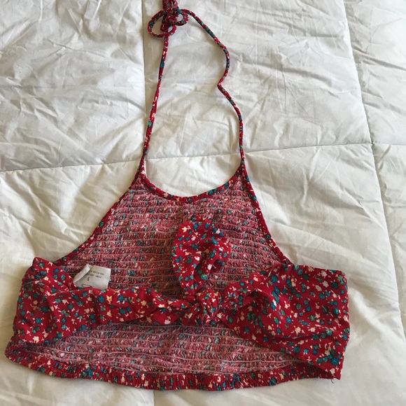 Pins and Needles Small Floral Smocked Crop Halter - Picture 3 of 6